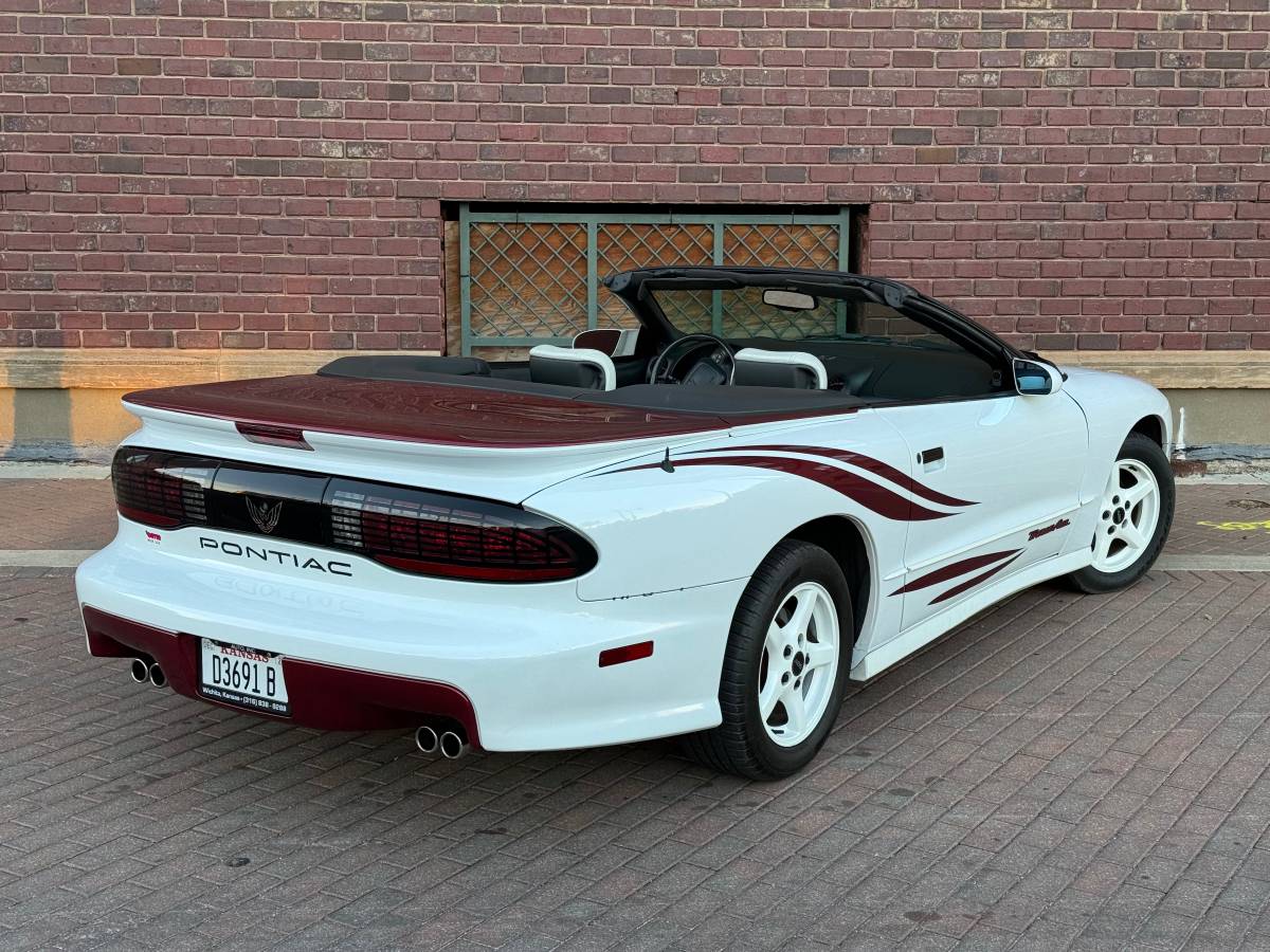 Pontiac-Firebird-trans-am-convertible-1995-white-55574-10