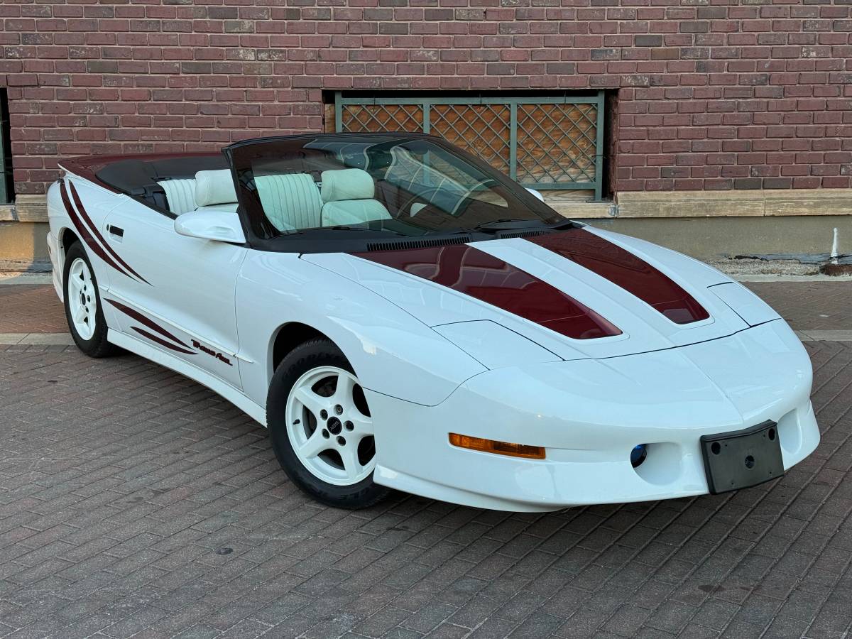 Pontiac-Firebird-trans-am-convertible-1995-white-55574-2