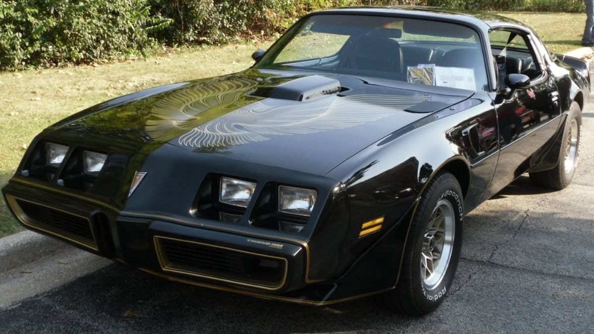 Pontiac-Firebird-transam-1981-16