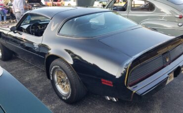 Pontiac-Firebird-transam-1981-7