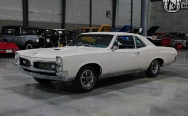 Pontiac-GTO-Berline-1967-White-Turquois-22621-2