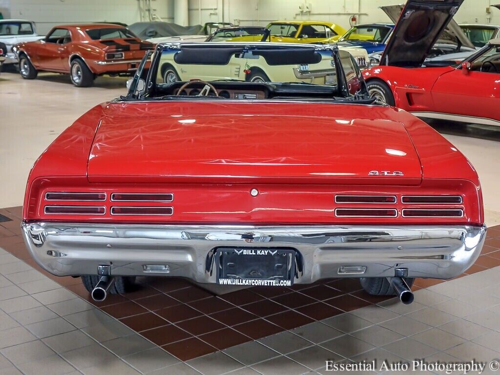 Pontiac-GTO-Cabriolet-1967-Red-Black-125970-7