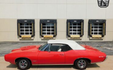 Pontiac-GTO-Cabriolet-1968-Red-White-152464-3