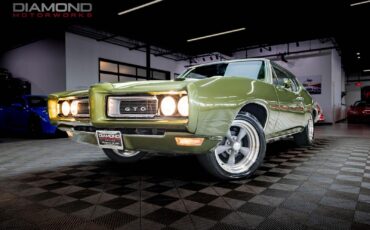 Pontiac-GTO-Coupe-1968-Green-Green-119798-8