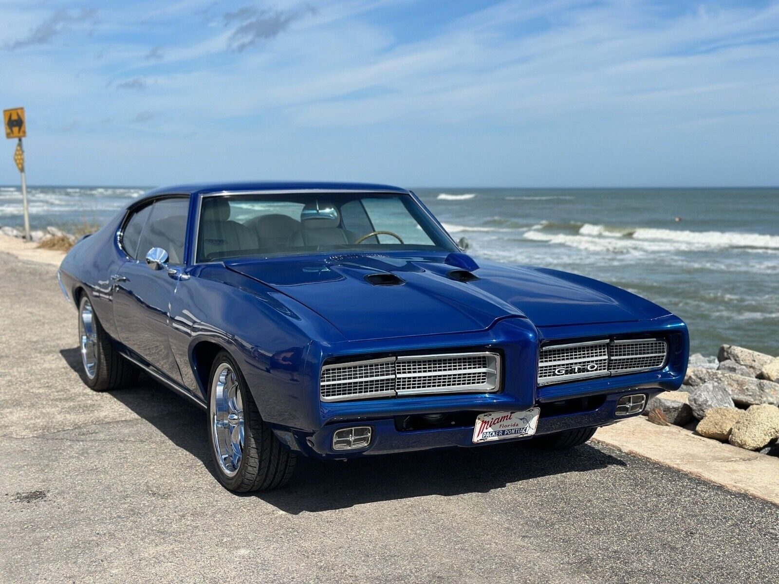 Pontiac-GTO-Coupe-1969-1