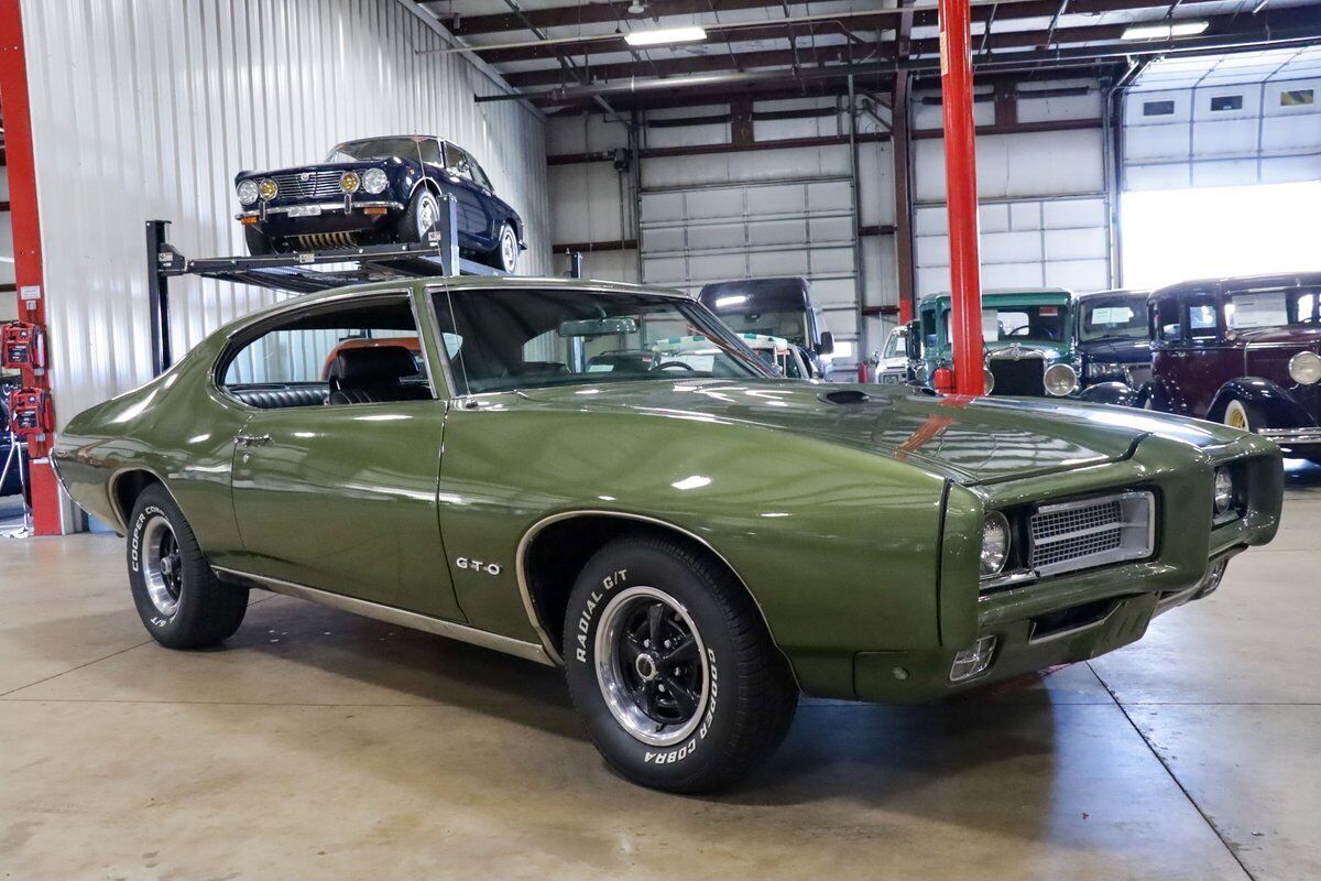 Pontiac-GTO-Coupe-1969-Green-Black-122012-11