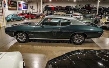 Pontiac-GTO-Coupe-1969-Green-Green-21237-10