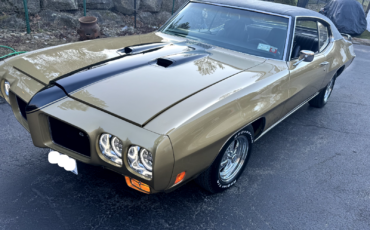 Pontiac-GTO-Coupe-1970-Gold-Black-483-1