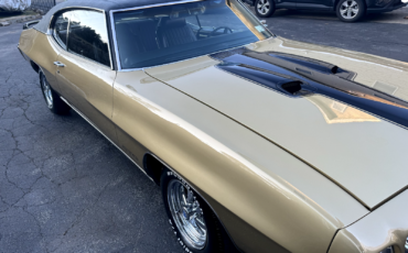 Pontiac-GTO-Coupe-1970-Gold-Black-483-2