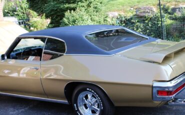 Pontiac-GTO-Coupe-1970-Gold-Black-483-21