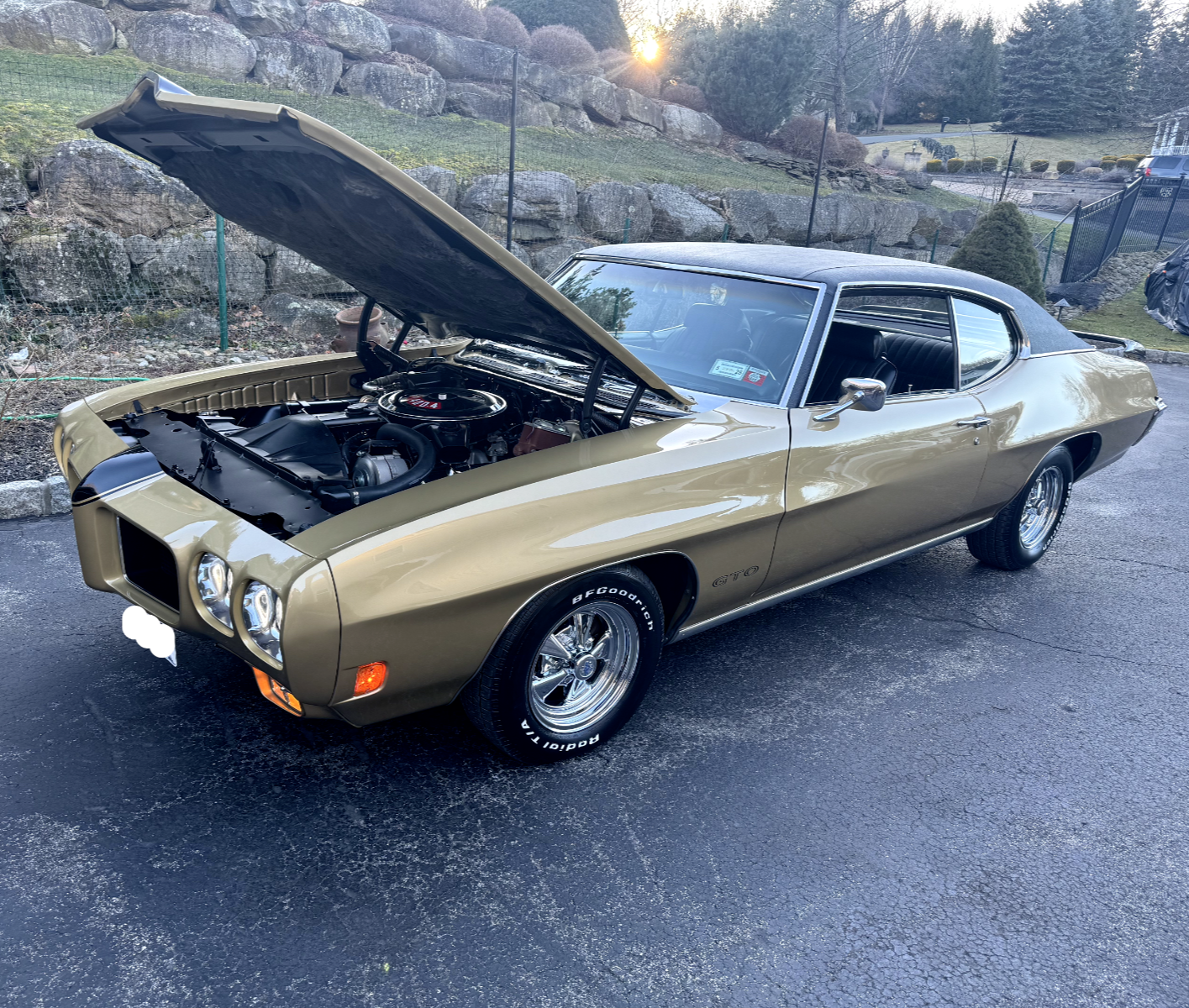 Pontiac-GTO-Coupe-1970-Gold-Black-483-6