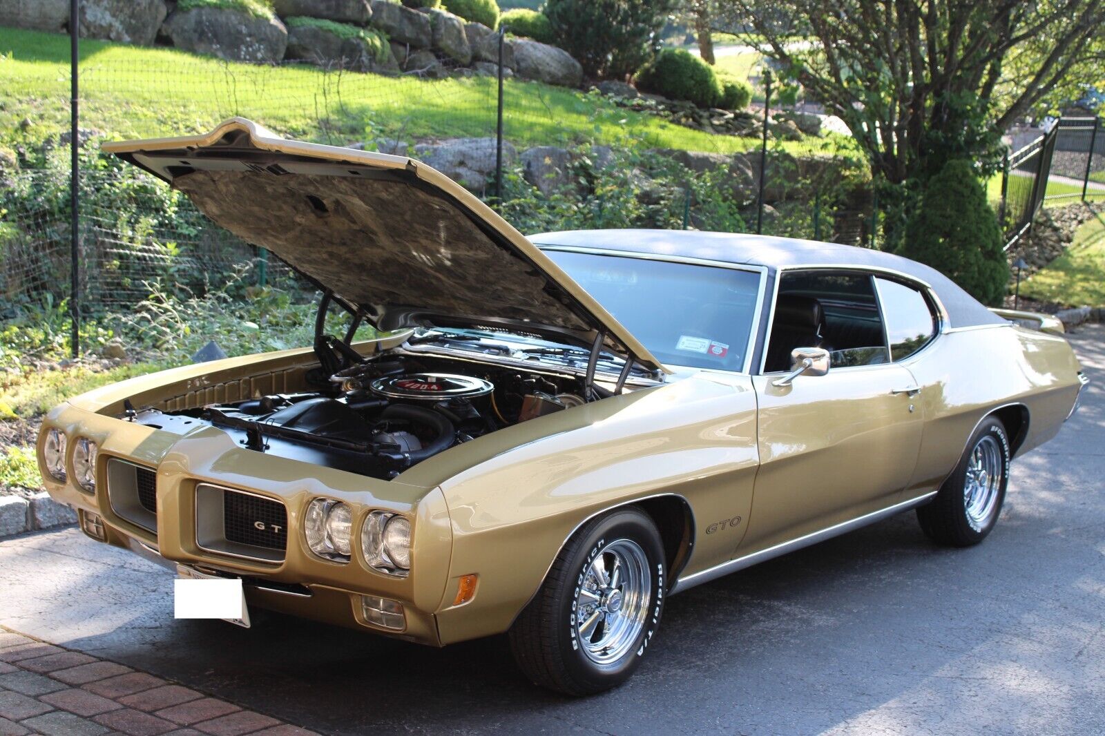 Pontiac-GTO-Coupe-1970-Gold-Black-483-7