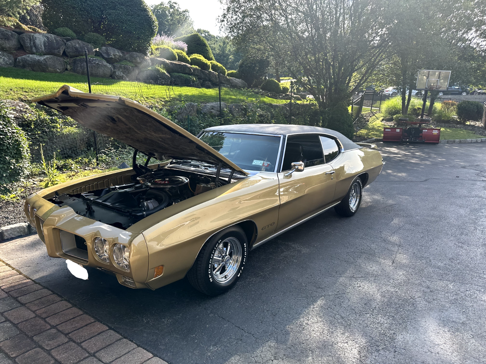 Pontiac-GTO-Coupe-1970-Gold-Black-483-8