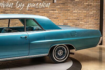 Pontiac-Grand-Prix-Coupe-1964-Green-Green-26273-8