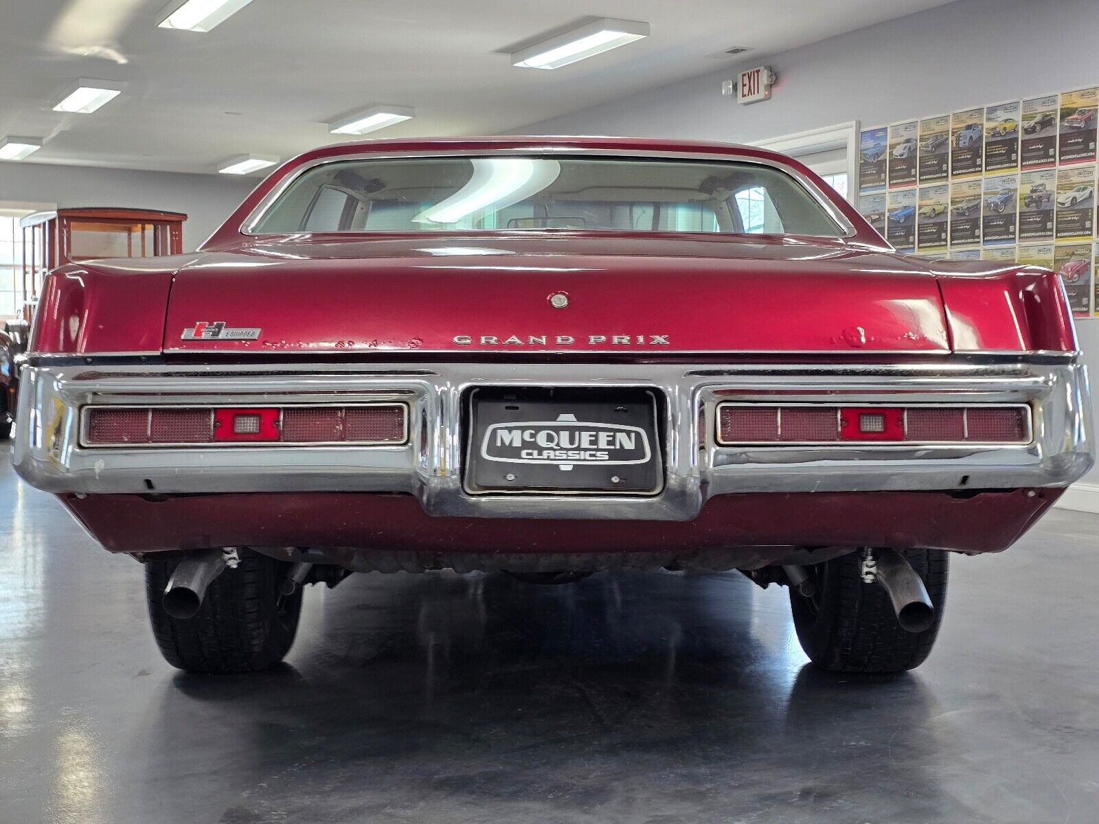 Pontiac-Grand-Prix-Coupe-1969-Burgundy-White-59546-3