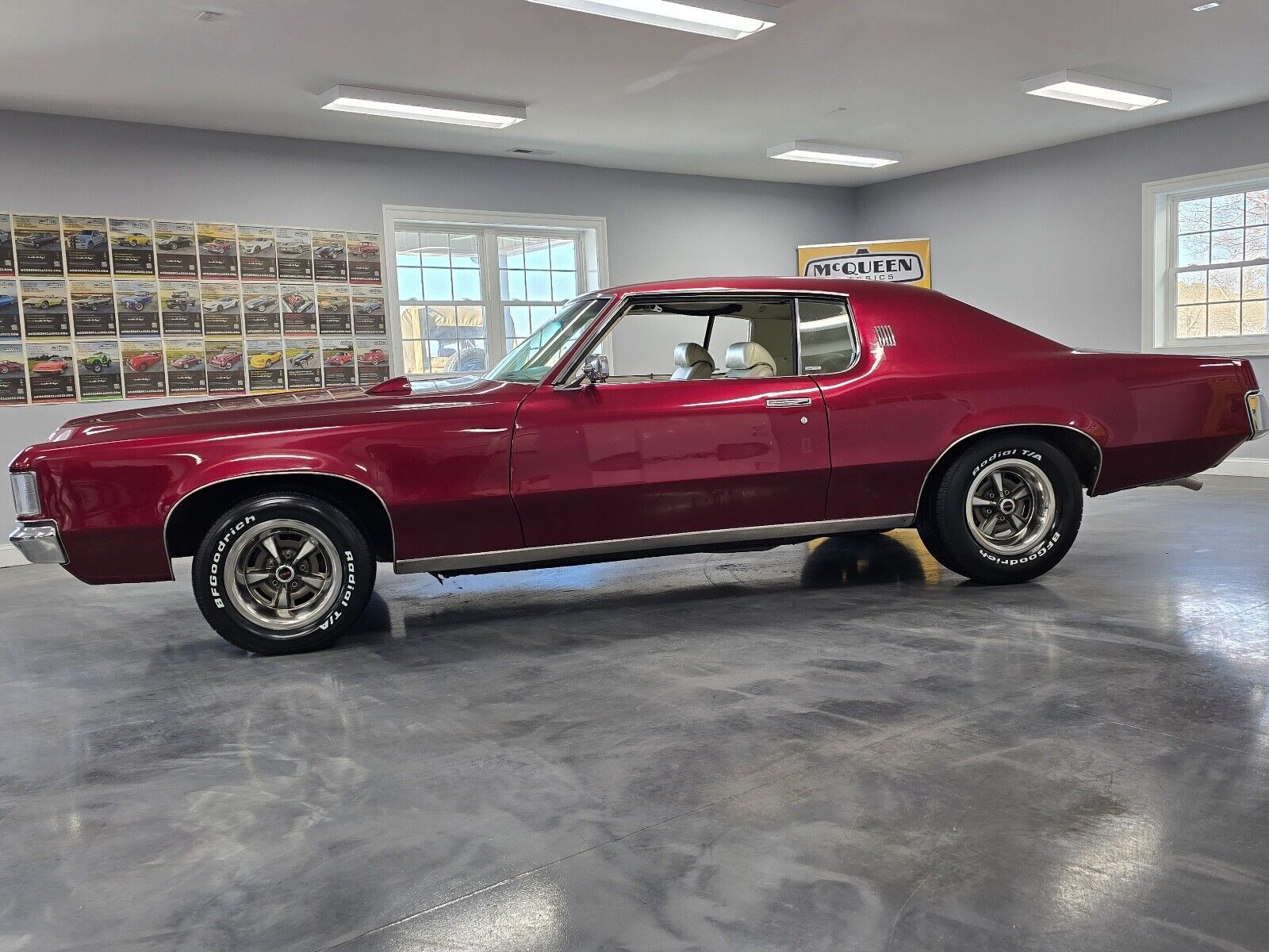 Pontiac-Grand-Prix-Coupe-1969-Burgundy-White-59546-6