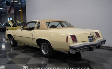 Pontiac-Grand-Prix-Coupe-1976-Bavarian-Cream-Tan-20553-7