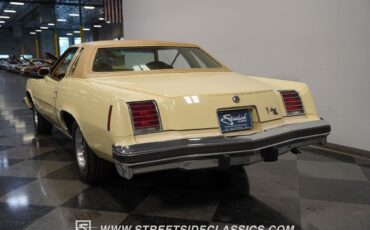 Pontiac-Grand-Prix-Coupe-1976-Bavarian-Cream-Tan-20553-8