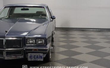 Pontiac-Grand-Prix-Coupe-1984-23