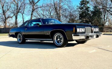 Pontiac-Grand-Prix-SJ-Coupe-1977-Black-Black-123919-3