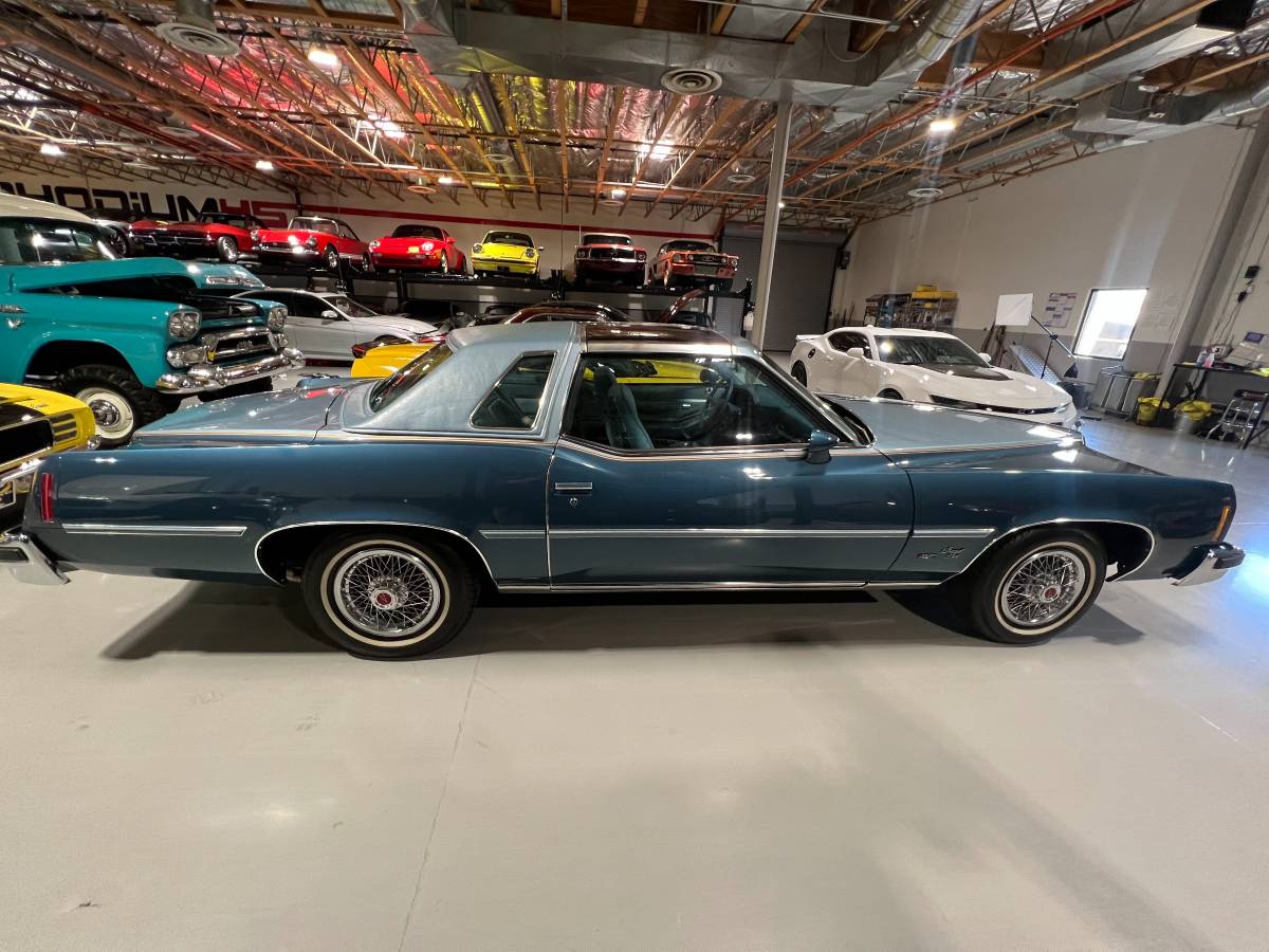 Pontiac-Grand-prix-1977-blue-7081-1