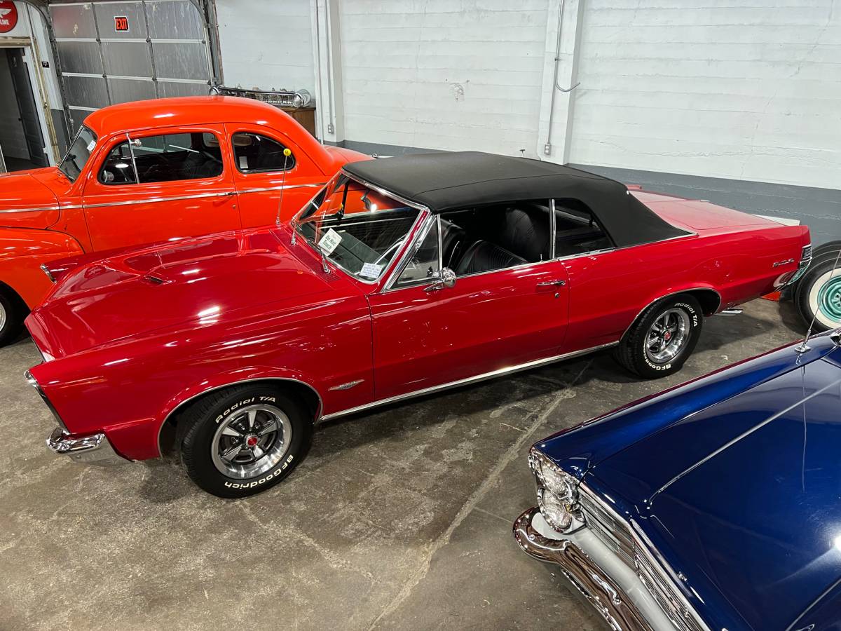 Pontiac-Gto-1965-193121-20