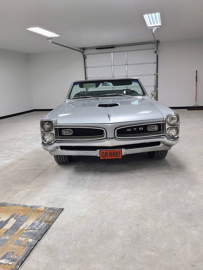 Pontiac-Gto-1966-136794-3