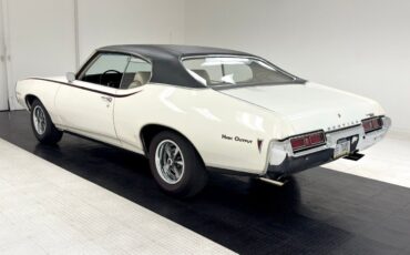 Pontiac-Le-Mans-1969-White-Parchment-78792-2