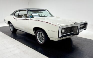 Pontiac-Le-Mans-1969-White-Parchment-78792-6