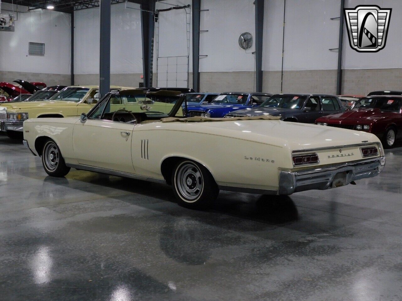 Pontiac-Le-Mans-Cabriolet-1967-Cream-Brown-130214-3