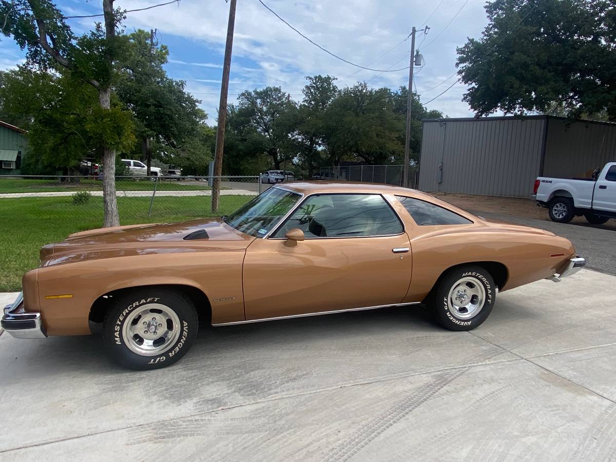 Pontiac-Lemans-1975-2