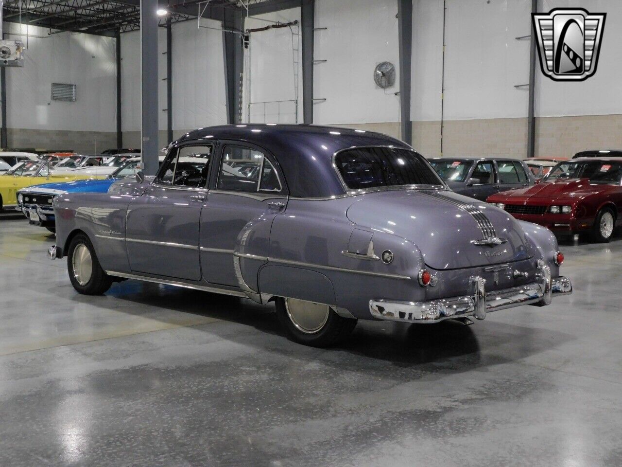 Pontiac-Silver-Streak-Berline-1949-3