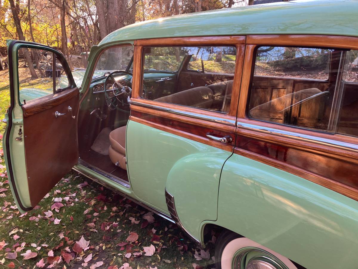 Pontiac-Station-wagon-1950-2