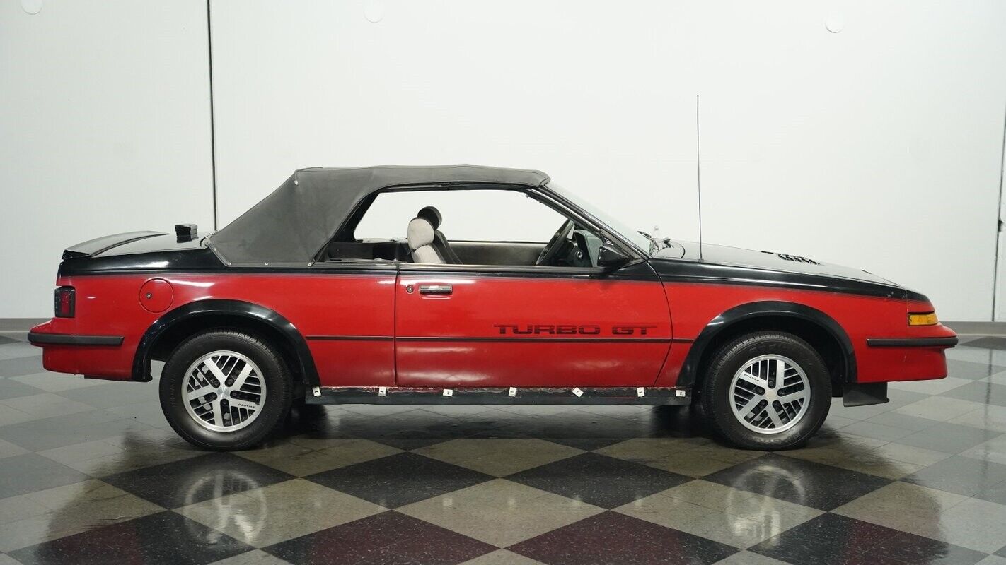 Pontiac-Sunbird-Cabriolet-1986-Red-Gray-117263-11