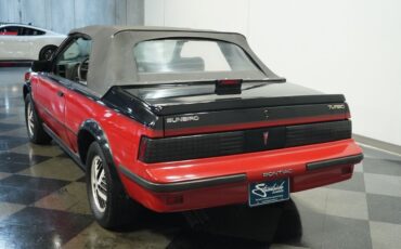 Pontiac-Sunbird-Cabriolet-1986-Red-Gray-117263-7