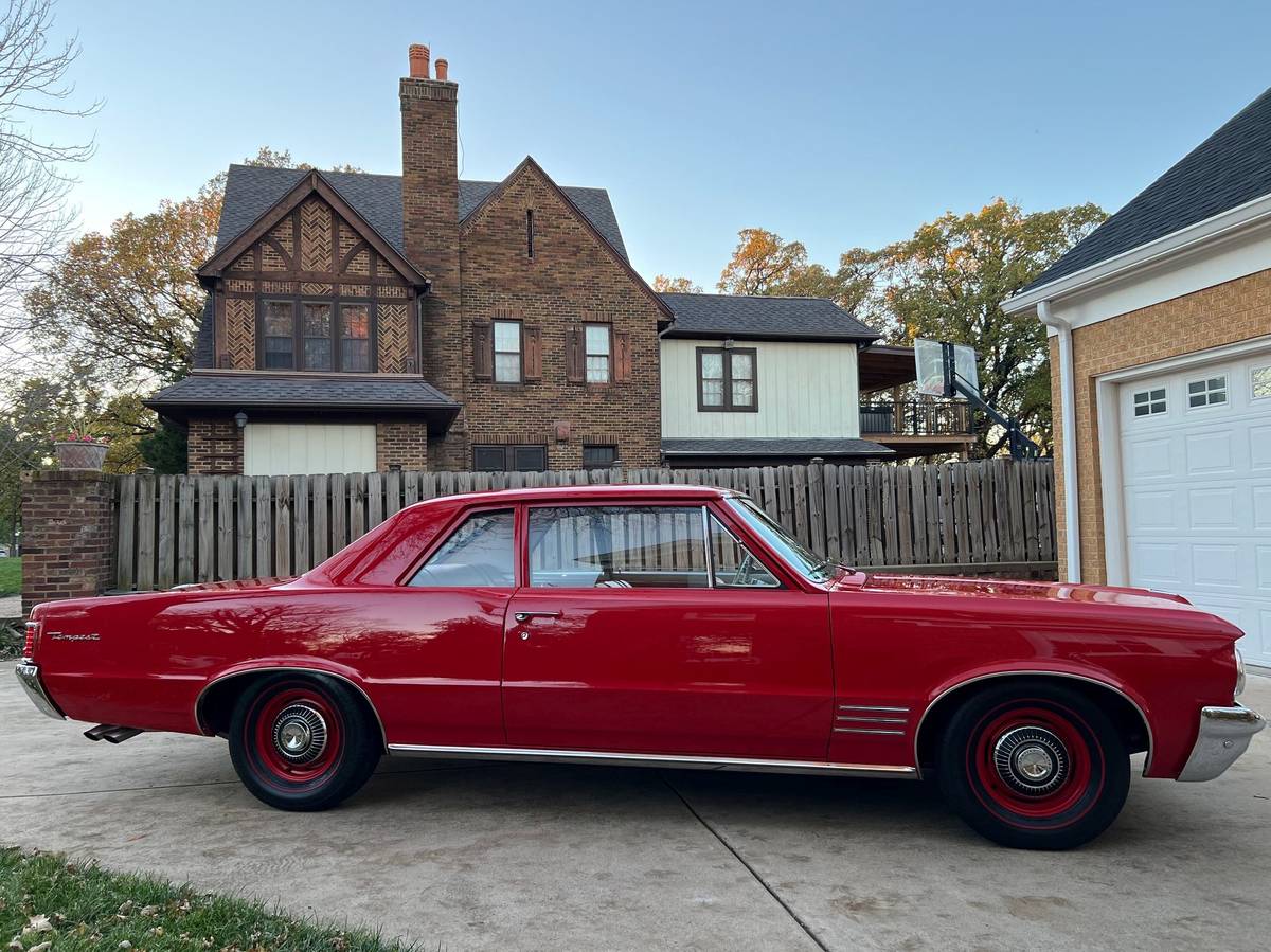 Pontiac-Tempest-1964-12