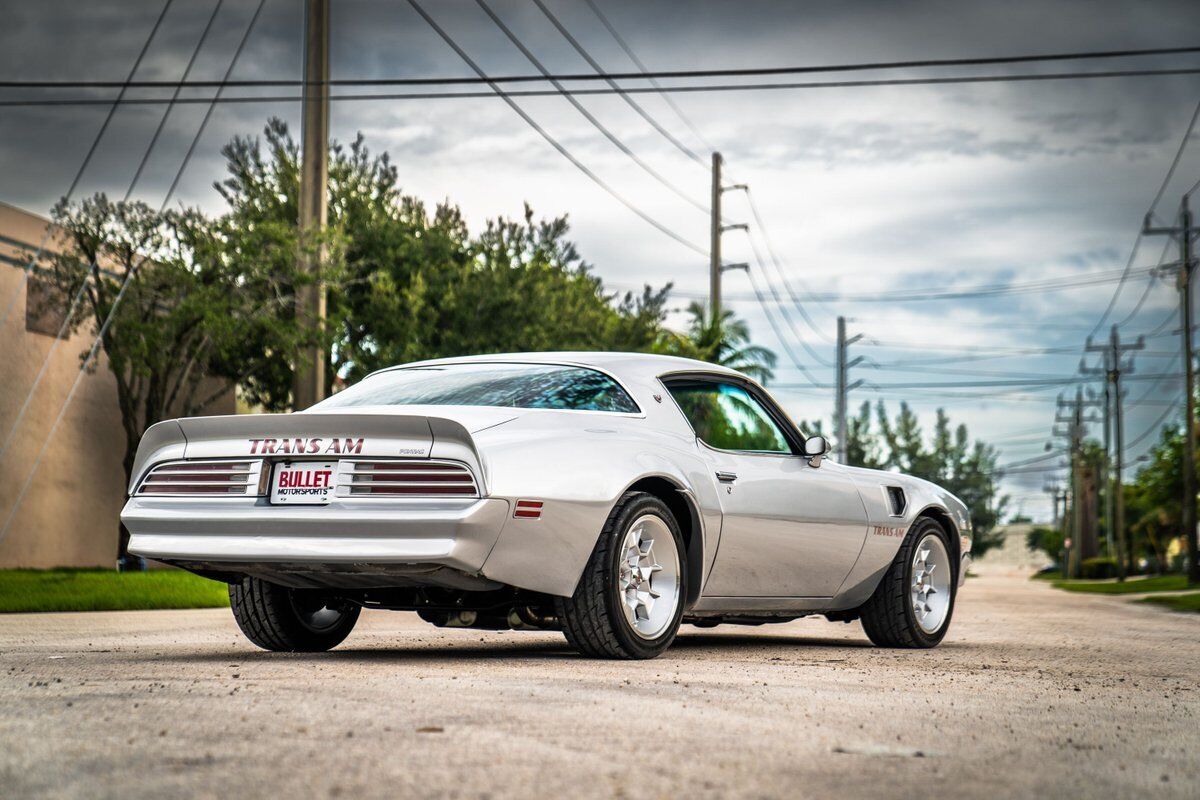 Pontiac-Trans-Am-1976-Silver-Black-87864-17