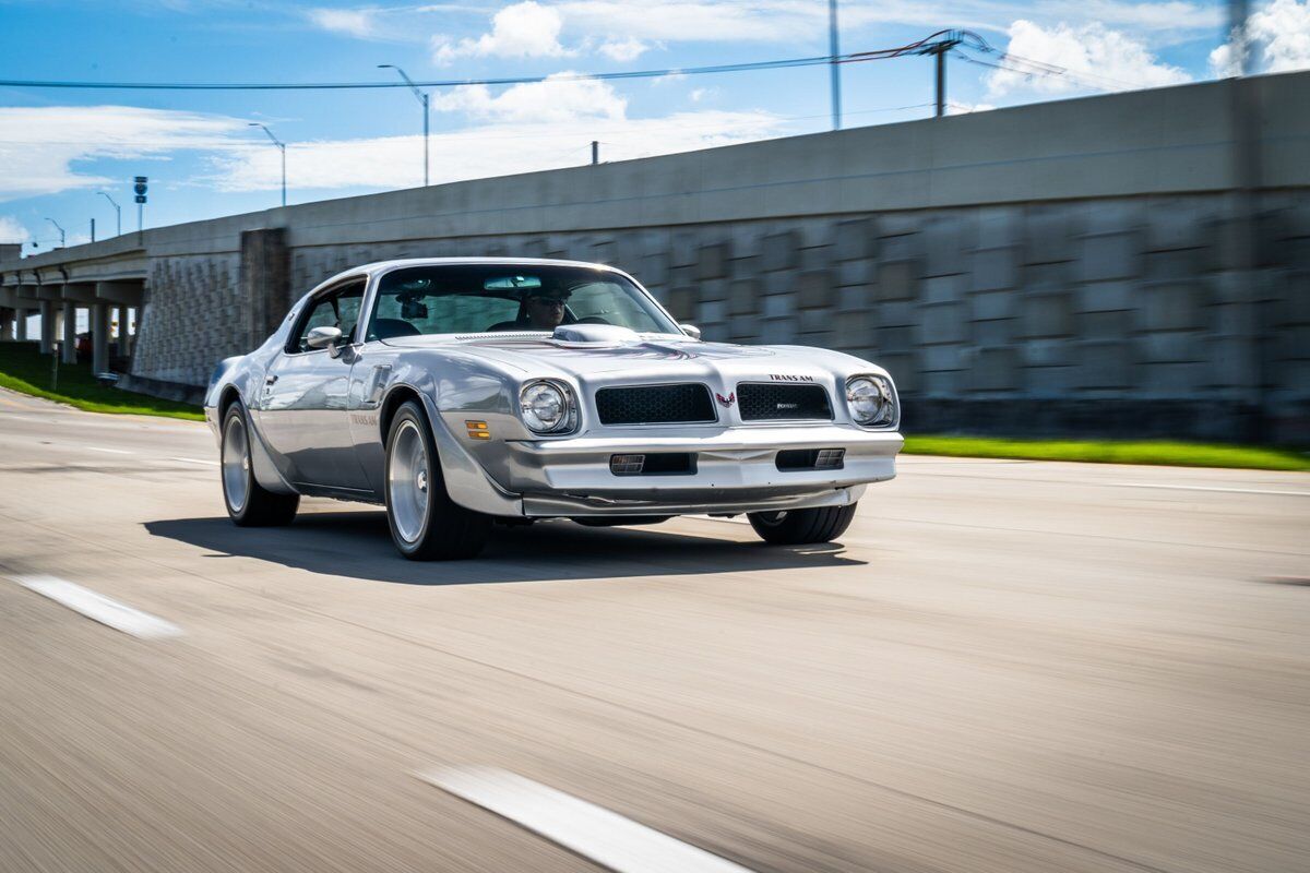 Pontiac-Trans-Am-1976-Silver-Black-87864-22