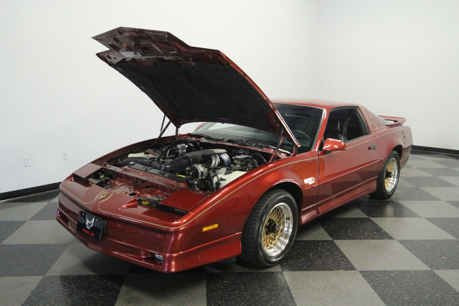 Pontiac-Trans-Am-1988-Burgundy-Black-67832-7