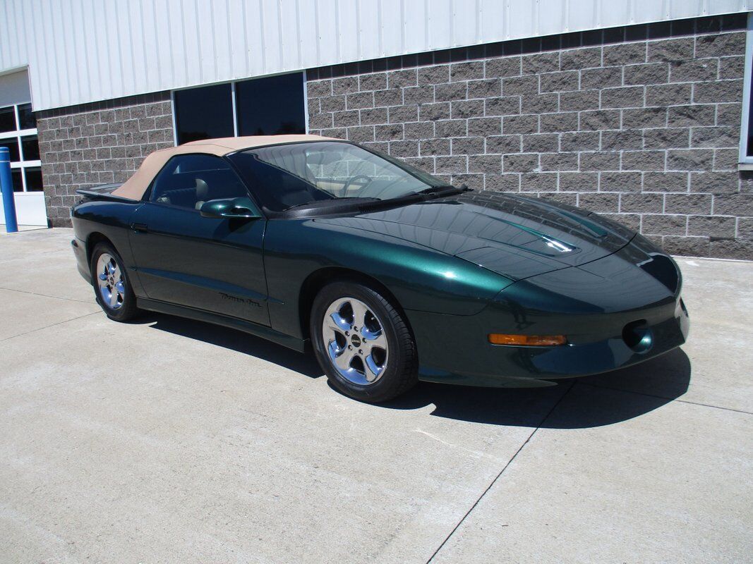 Pontiac-Trans-Am-Convertible-1995-Green-Beige-Leather-89922-1