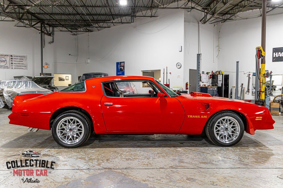 Pontiac-Trans-Am-Coupe-1978-Red-Black-104837-11