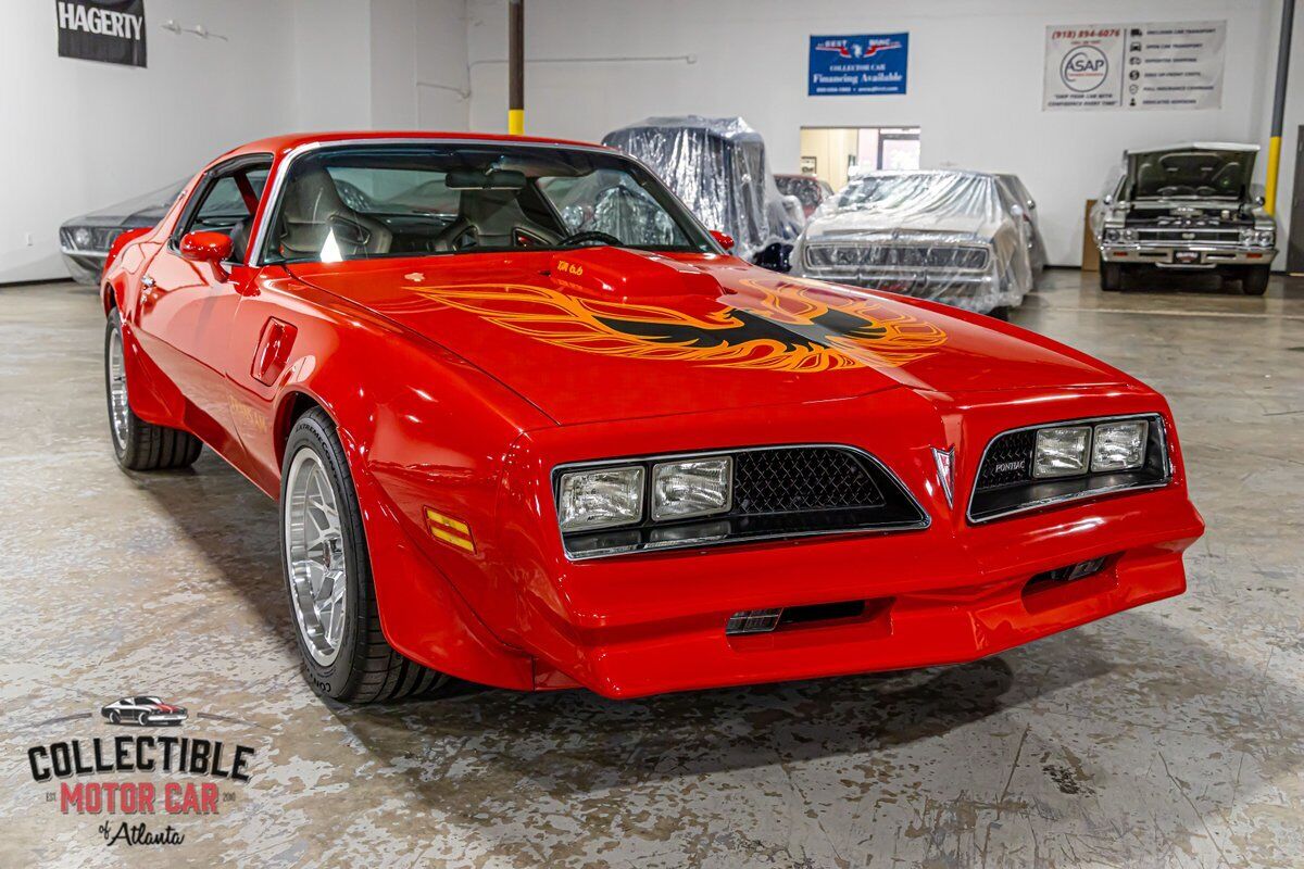 Pontiac-Trans-Am-Coupe-1978-Red-Black-104837-9