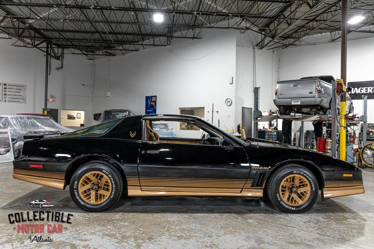 Pontiac-Trans-Am-Coupe-1984-Black-14388-12