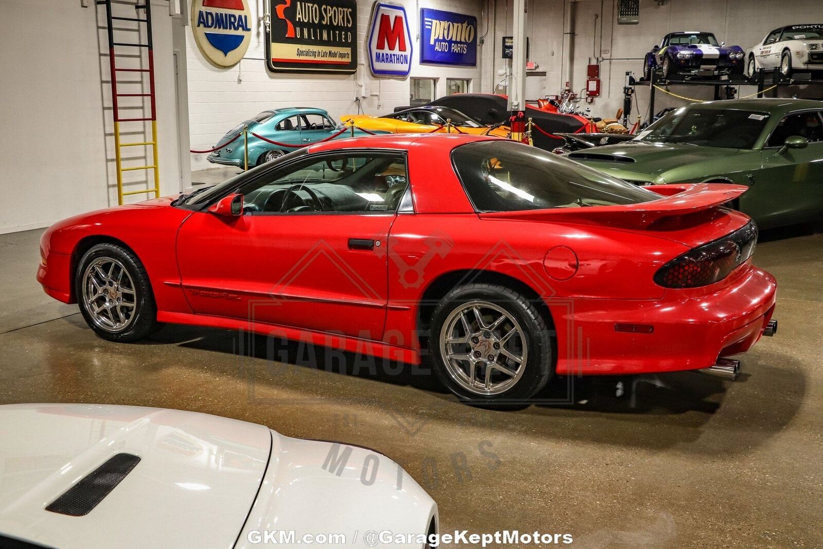 Pontiac-Trans-Am-Coupe-1995-Red-Tan-161174-11