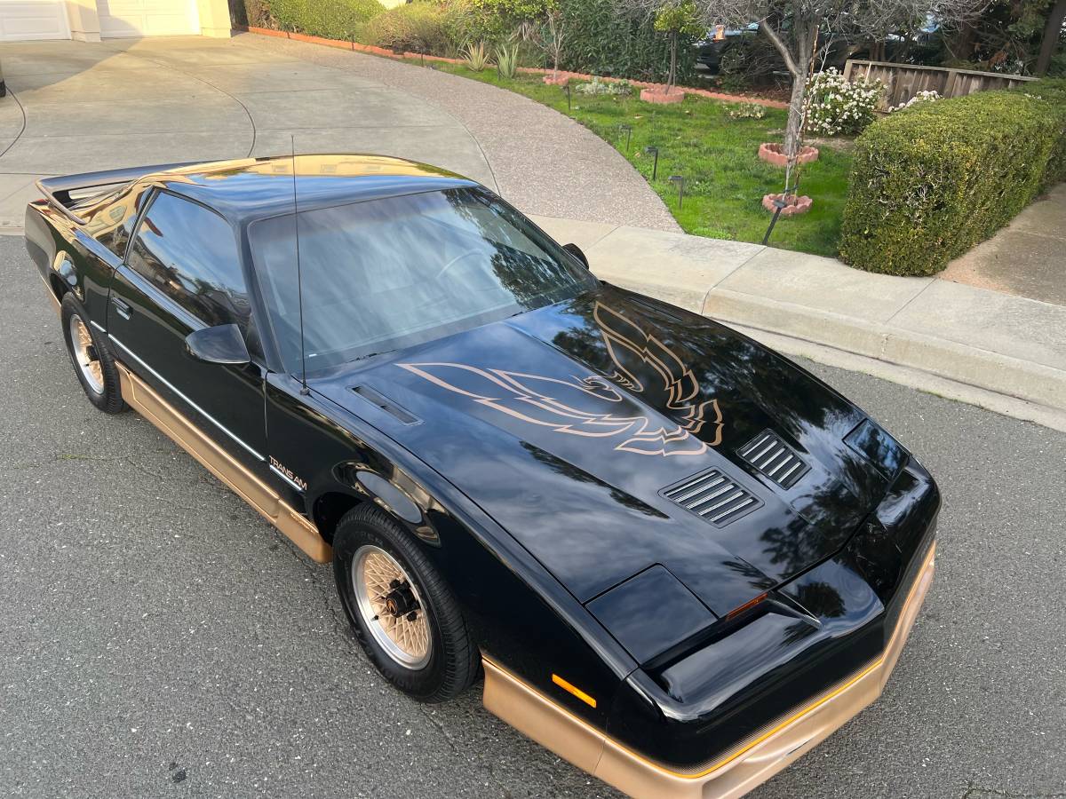 Pontiac-Trans-am-1985-16