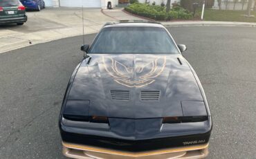 Pontiac-Trans-am-1985-3