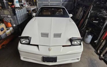 Pontiac-Trans-am-1990-white-241401