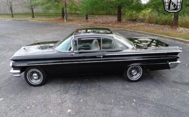 Pontiac-Ventura-Coupe-1960-Black-Gray-64028-3