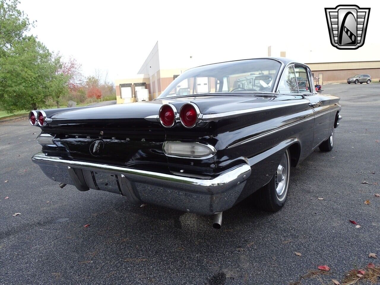 Pontiac-Ventura-Coupe-1960-Black-Gray-64028-6