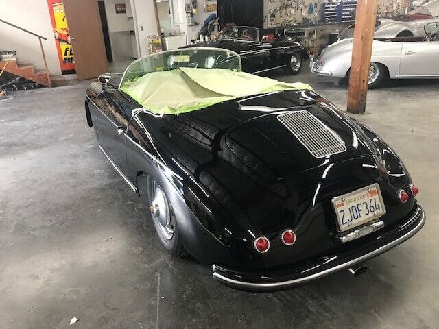 Porsche-356-Cabriolet-1957-Black-Red-925-12